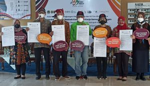ccep-indonesia-dan-pemkot-metro-mou-pilot-project-bank-sampah-2207066-rev2.jpg