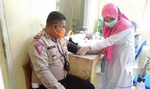 peduli-sesama-kasat-lantas-polres-aceh-singkil-dan-personel-aksi-donor-darah-220708v-rev1.jpg