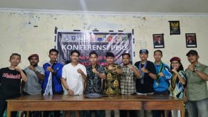 hmi-dan-cipayung-plus-palembang-kecam-tindakan-represif-oknum-aparat-di-aksi-11-april-220708s-rev1.jpg