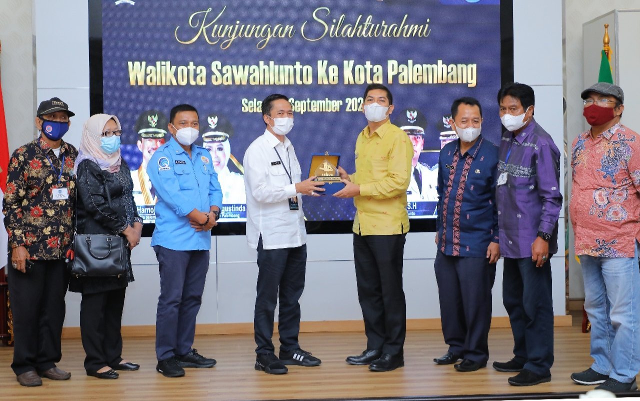 wako-sawahlunto-sumbar-ajak-puluhan-awak-media-berguru-ke-palembang-2207189-rev1.jpg
