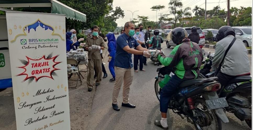 peringati-nuzulul-quran-bpjs-palembang-gelar-ramadhan-berbagi-takjil-220721g-rev1.jpg