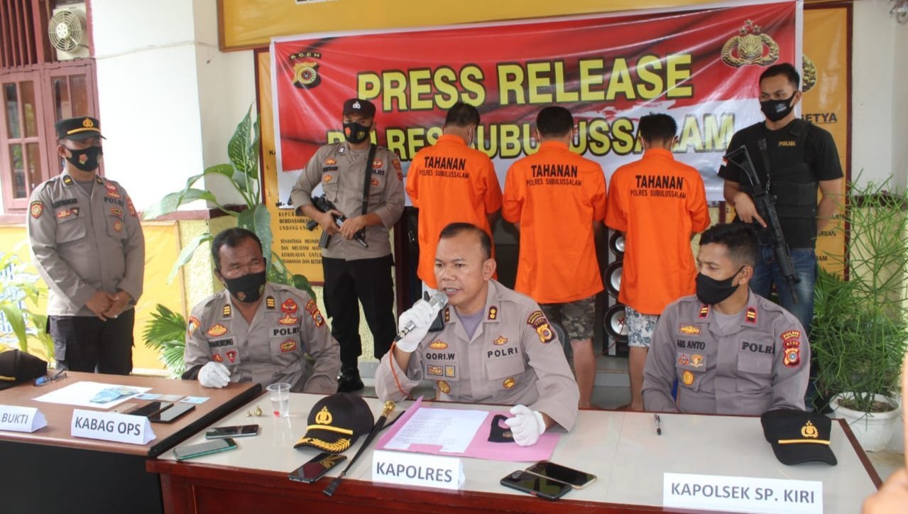 polres-subulussalam-amankan-tiga-pelaku-hipnotis-antar-provinsi-220721j-rev1.jpg