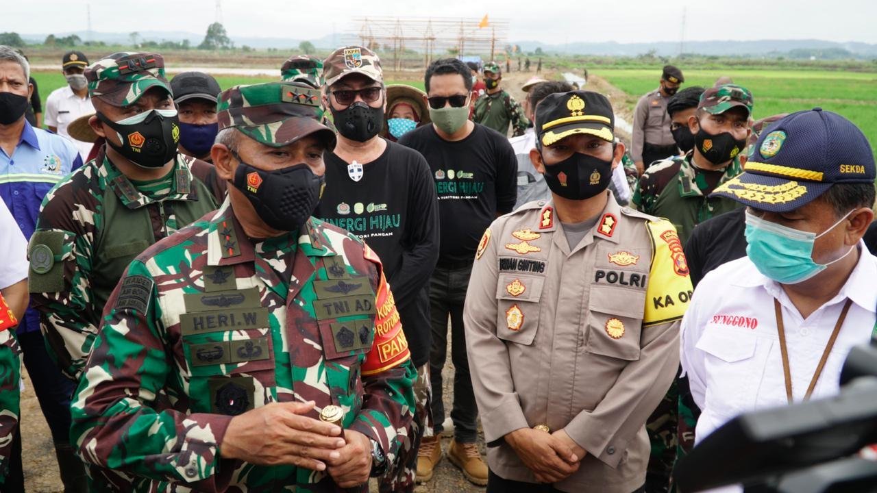 tinjau-kawasan-cadangan-pangan-ini-kata-pangdam-vimulawarman-2207211-rev1.jpg
