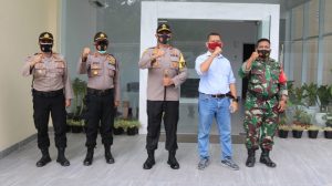 polres-majalengka-ingatkan-penerapan-prokes-di-pt-citra-dimensi-arthali-220721c-rev2.jpg