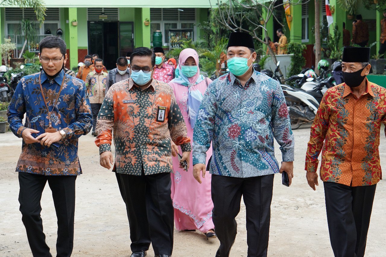 hadiri-purna-bakti-kepala-mts-negeri-1-palembang-ini-pesan-abadil-2207211-rev1.jpg