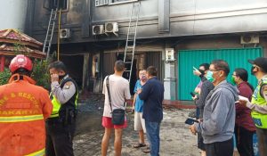 ruko-di-kapuk-muara-terbakar-dua-korban-meninggal-dunia-2207215-rev1.jpg