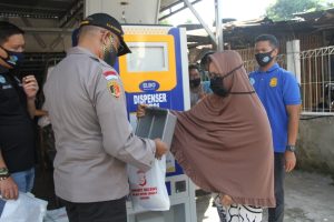 polres-metro-jakbar-siapkan-1-ton-beras-dalam-dispenser-220721a-rev1.jpg