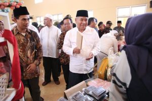 bupati-oku-expo-dan-gebyar-lubuk-raja-bersholawat-bangkitkan-ekonomi-rakyat-220721l-rev1.jpg
