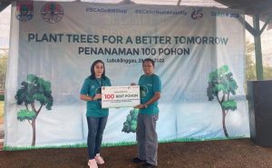 konsisten-dukung-program-penghijauanbca-dan-pemkot-lubuklinggau-tanam-100-bibit-pohon-220823g.jpg
