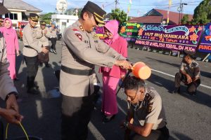 33-personel-polres-naik-pangkat-ini-arahan-kapolres-akbp-eko-sumaryanto-220823t.jpg