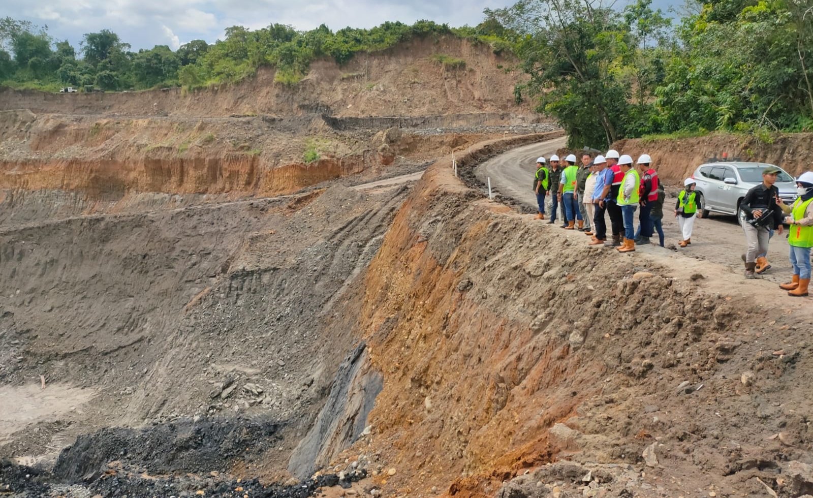 perusahaan-tambang-di-lahat-terancam-pidana-inspektur-tambang-tak-berdaya-2208254.jpg
