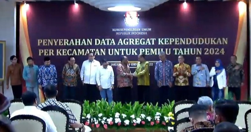 kpu-ri-terima-data-pemilih-pemilu-dalam-dan-luar-negeri-221014d.jpg