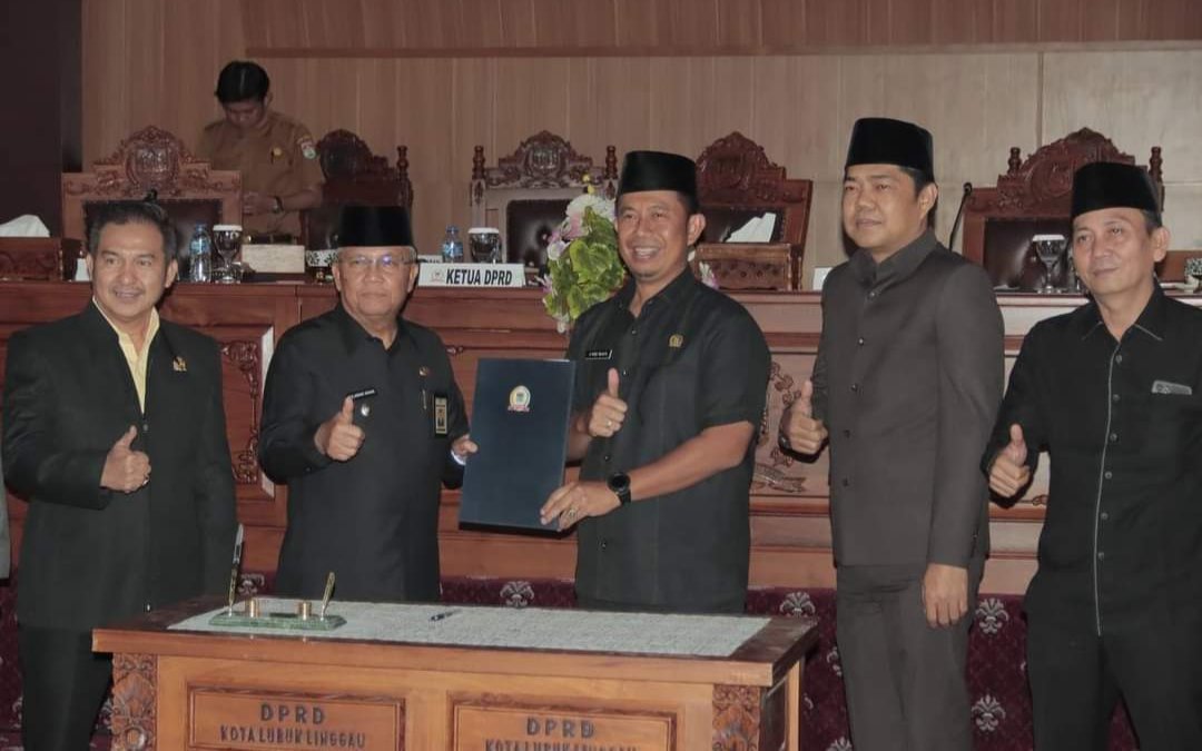dprd-lubuk-linggau-sahkan-29-raperda-inisiatif-dan-usulan-2302021.jpg